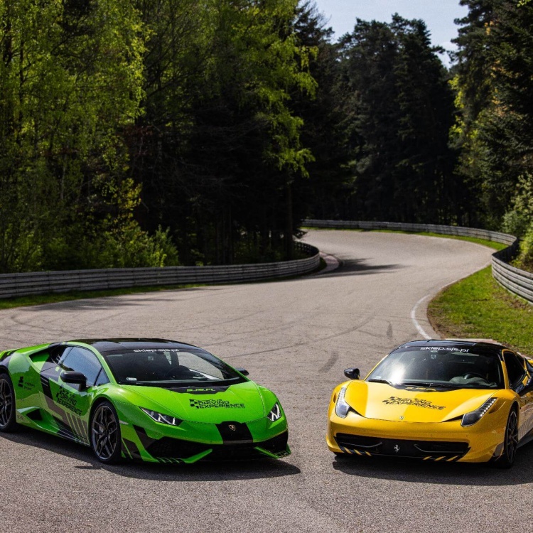 pojedynek Lamborghini Huracan vs Ferrari 458 Italia