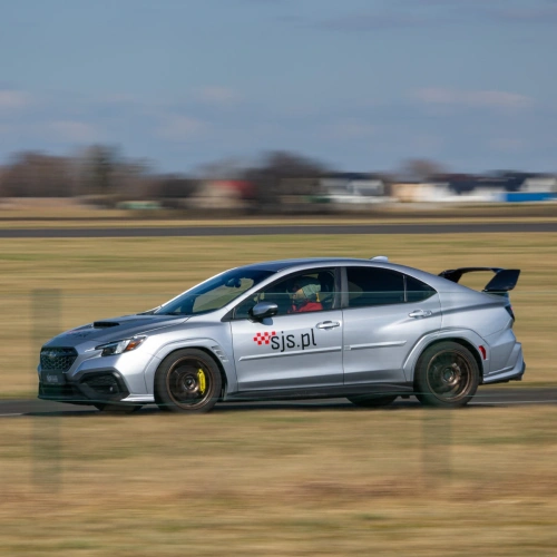 Przejazd Subaru WRX dla dzieci