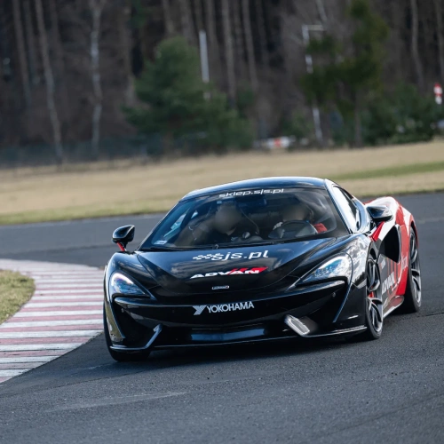 Jazda dla dzieci McLaren 570GT na torze kielce