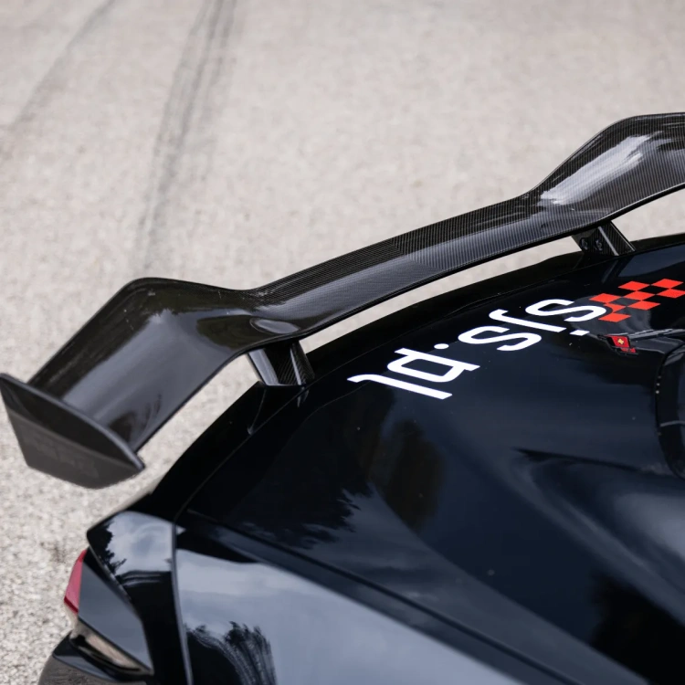 spojler Chevrolet Corvette C8